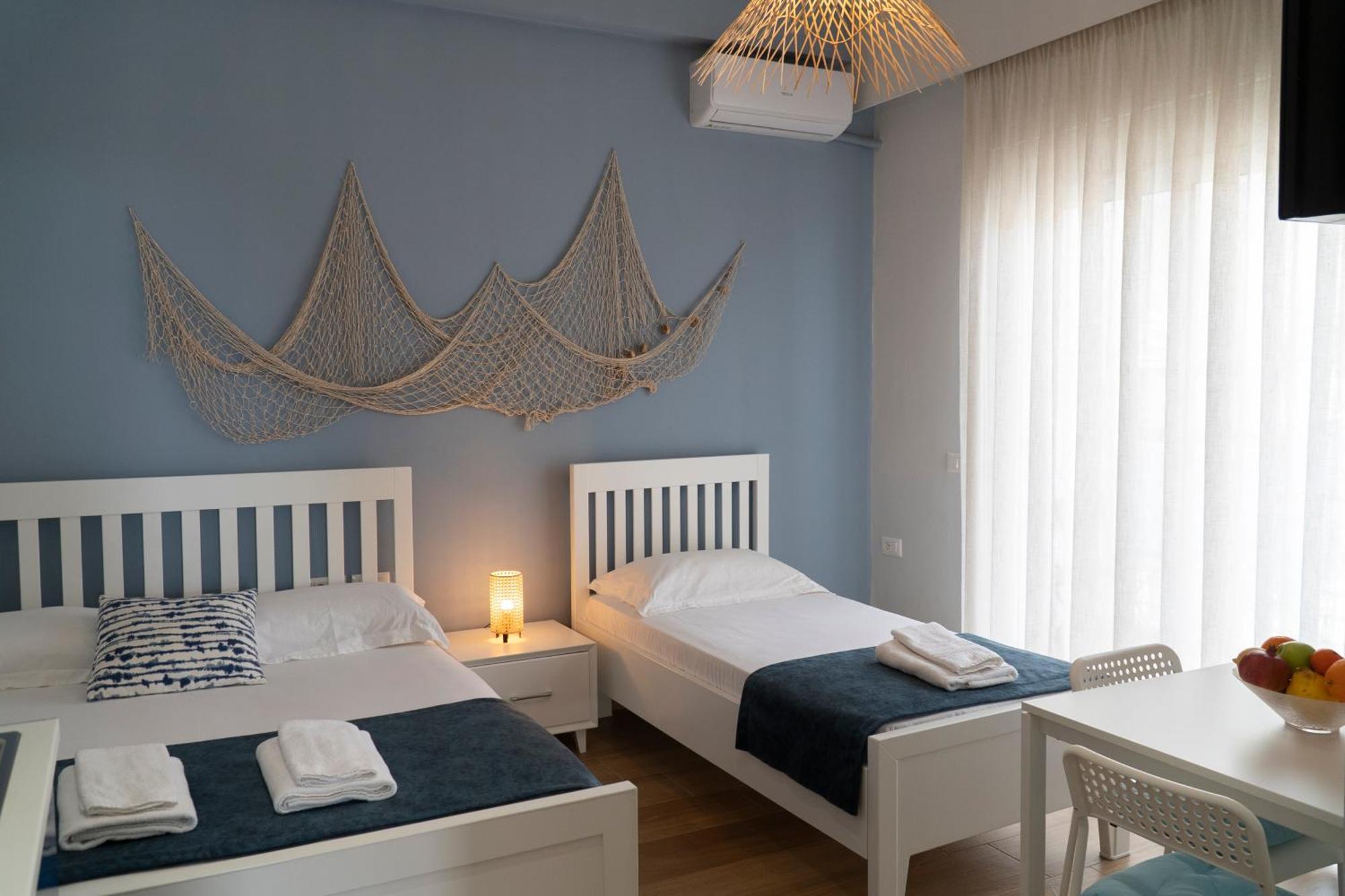 Memories Apartments Sarandë Buitenkant foto