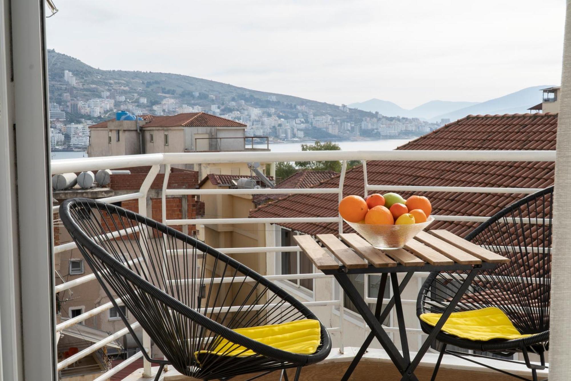Memories Apartments Sarandë Buitenkant foto