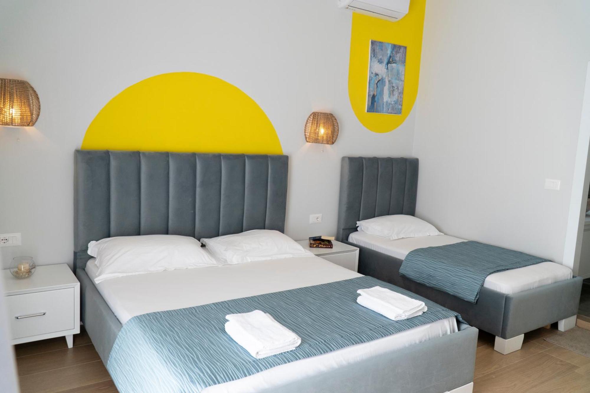 Memories Apartments Sarandë Buitenkant foto