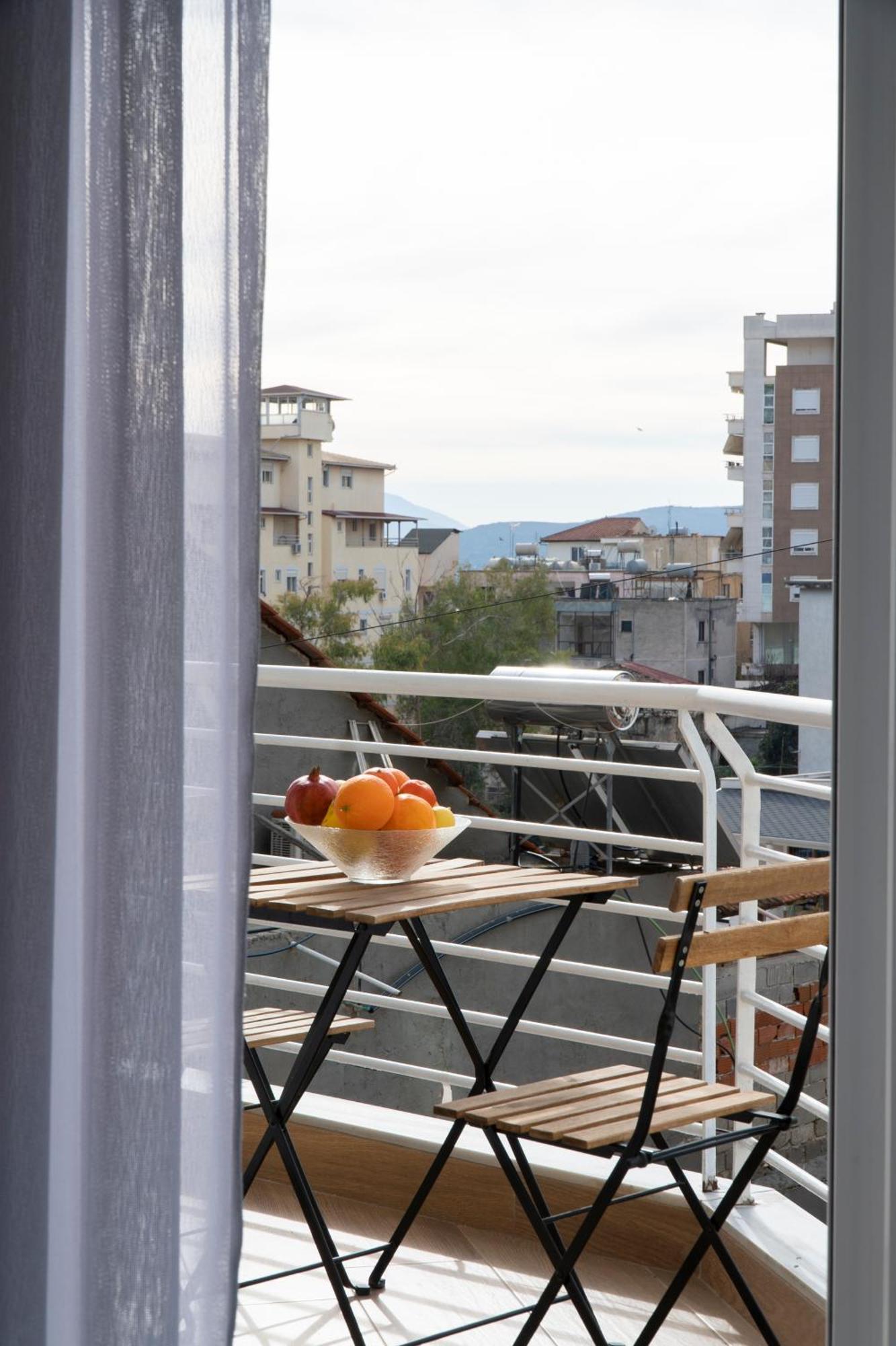Memories Apartments Sarandë Buitenkant foto